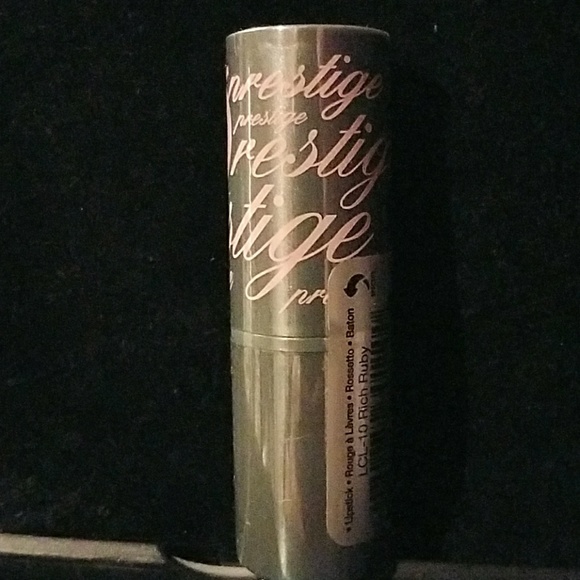 Prestige lipstick - Picture 1 of 2